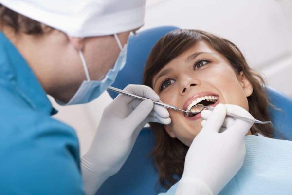 10 قواعد مهمة للعناية بالأسنان